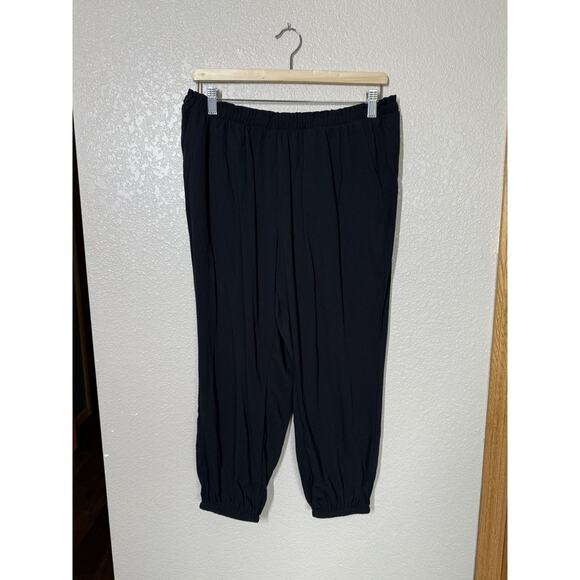 Torrid Pull On Washable Gauze High Rise Jogger Pants Size 00/ Medium Short Black - Picture 1 of 4